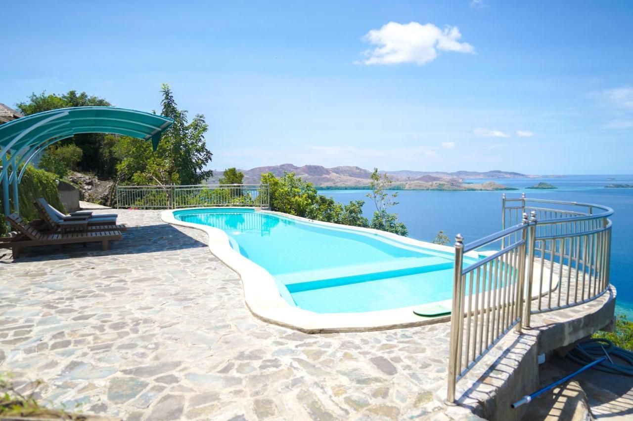 Theodor Hotel Labuan Bajo Exterior photo